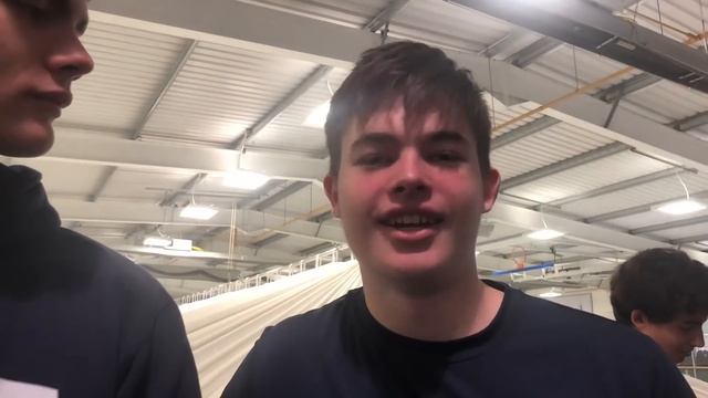 meet my attractive friends | SCHOOL VLOG PART 1 смотреть онлайн