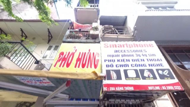 По улицам Ханоя / Жизнь во Вьетнаме / Ханой Вьетнам 2021 смотреть онлайн