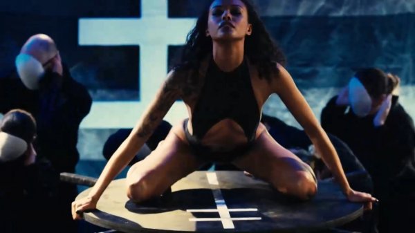 Marilyn Manson - Tattooed In Reverse 