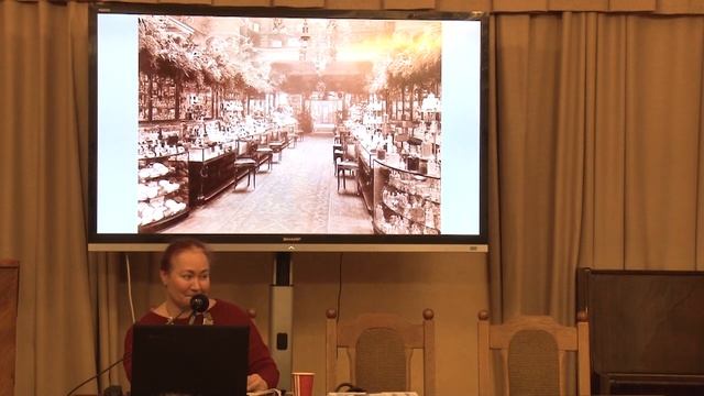 «XIX век: парфюмерная реклама» смотреть онлайн