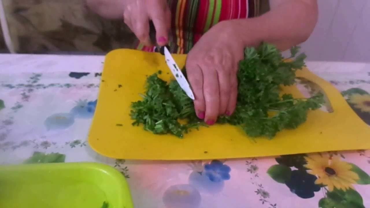 Заготовка Свежей Зелени Петрушки на Зиму. Самый Простой и Быстрый способ Приготовления. . смотреть онлайн