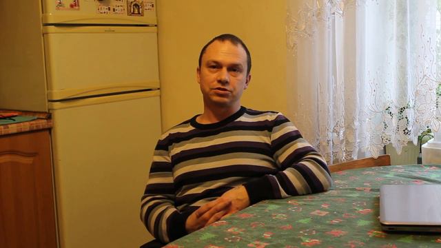 Птицевод с короной на голове смотреть онлайн
