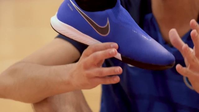 Nike PHANTOM VISION da CALCIO A 5 - Test in campo смотреть онлайн