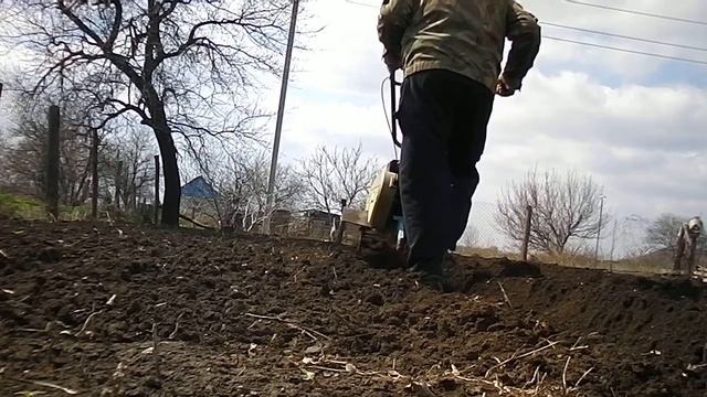 режу борозды для картошки смотреть онлайн