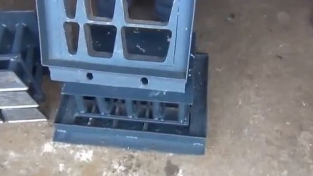 ВИБРОСТАНОК ДЛЯ БЛОКОВ И ПЛИТКИ. Сменные матрицы, пуансон, paving slab machine, cinder block machin смотреть онлайн
