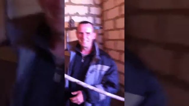 Если вода на 8 метрах, зачем бурить дальше? часть1 смотреть онлайн