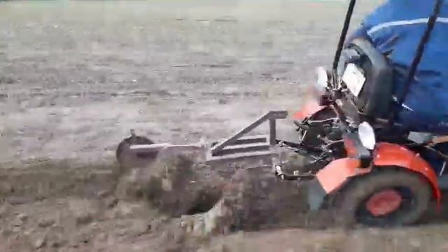 МТЗ 112Н-01 двухкорпусный плуг,первая проба. смотреть онлайн