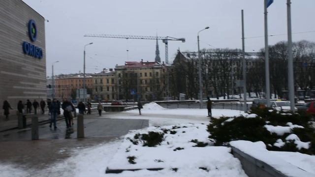 Рига Зима на Привокзальной площади смотреть онлайн