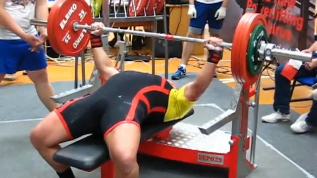 1-й чемпионат страны федерации WRPF Беларусь. Виталий Громыко, жим 200кг смотреть онлайн