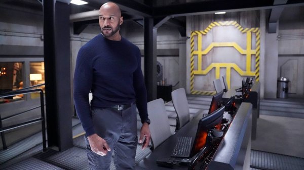 Сериал Агенты Щ.И.Т. - 6 сезон 12 серия / Agents of S.H.I.E.L.D.