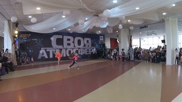 Своя атмосфера / 17/01/29/Диско слоу смотреть онлайн