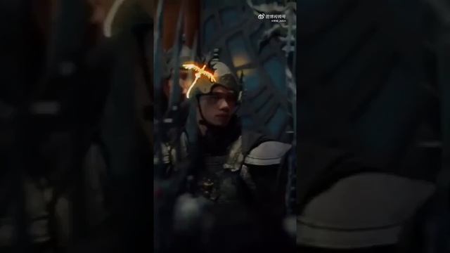 Дэн Лунь / Deng Lun. Фениксу 6 лет! Поздравляем самую прекрасную птицу на свете! Cr.logo и Watermar