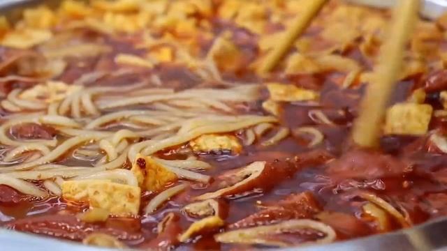 8 catties of fat sausage, make fat sausage snail noodles, spicy Q bomb! ｜Super Satisfying Mukbang смотреть онлайн