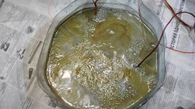 Чистка подковы методом электролиза. Первый опыт. смотреть онлайн