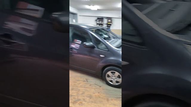 Установка лобового стекла Kia Venga смотреть онлайн