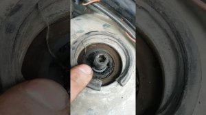 Стук, стойки. АУДИ 80.Исправь сам, за пять минут