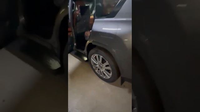 Lexus 600 VIP Black Edition заказ авто из ОАЭ и Казахстана т+79853354575 есть ватсап. Лексус смотреть онлайн