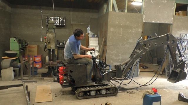 мини экскаватор своими руками смотреть онлайн