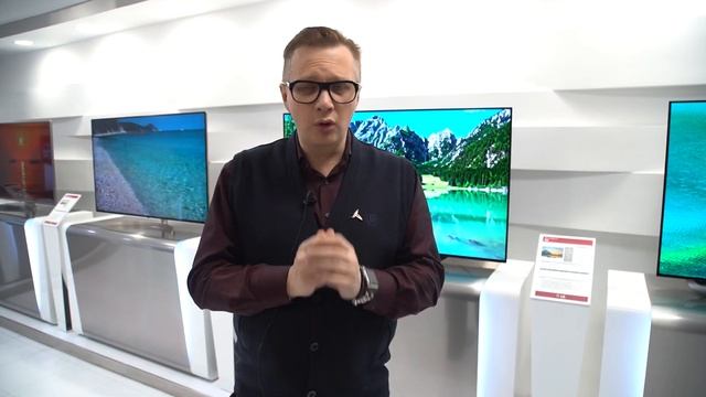 Фотограф и художник Дмитрий Каманин на заводе LG