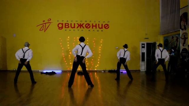 23+8 в хастл-клубе "Движение". Шоу номер "Стрип" от парней. смотреть онлайн