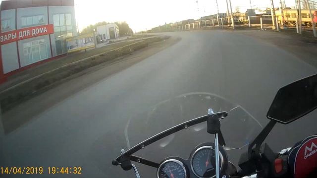 Suzuki gs 500 прошлогодняя покатушка смотреть онлайн