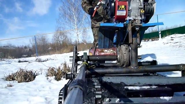 Самодельный снегоход из мотоблока! ШОК! Ширина гусеницы 750 мм! смотреть онлайн