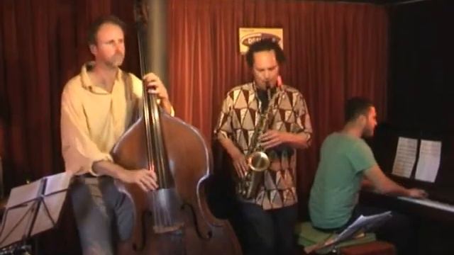 Song for Chris by The Kenny Colombo Combo смотреть онлайн