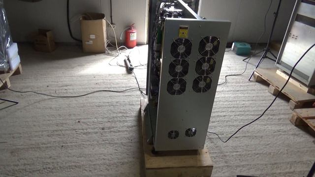 ИБП 80 кВА / 80 кВт - внутренний осмотр смотреть онлайн