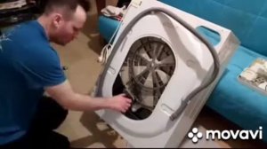 Как разобрать стиральную машину Индезит (за 3 минуты)