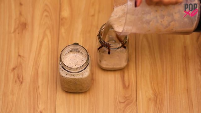 How To Make Starbucks Java Chip Frappuccino At Home | Starbucks Recipes - POPxo Food смотреть онлайн