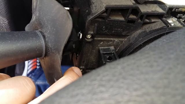 Ремонт звукового сигнала Рено Дастер смотреть онлайн