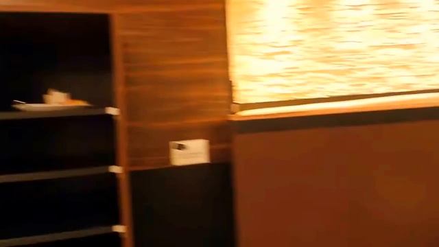 традиционная немецкая еда  -  колбаски, капуста и картошка