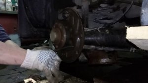 Как заменить задние колодки на шкода октавия