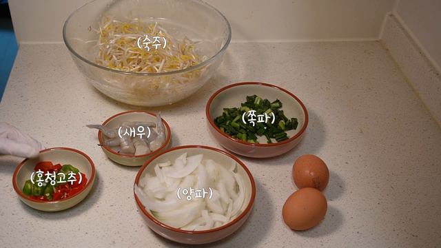 EN) 한국인은 밥심 l 목감기를 위한 누룽지 게살죽🍤 l 도전하고 싶었던 팟타이🇹🇭 l 역대급 비빔밥 오마카세🇰🇷 смотреть онлайн