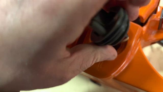 Краткий обзор бензопилы EMAS 365,копия на Хускварна 365 смотреть онлайн