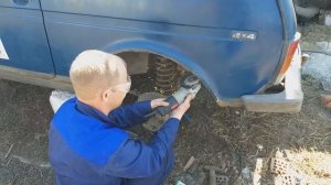 Режем Арки на Ниве. Установка 29" Покрышек.