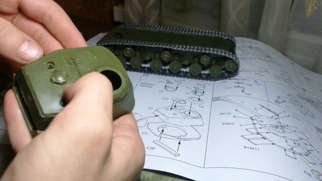 Сборка тяжолго танка ИС-2 от компании Звезда в масштабе 1:35. смотреть онлайн