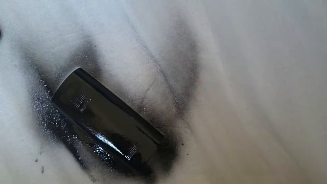 Пласти Дип на крышке телефона смотреть онлайн