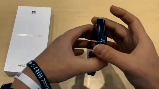 Unboxing Huawie P50 Pocket | Premium Foldable Smartphone ? смотреть онлайн