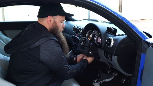 Steering Wheel & Cowling Removal / Refitting смотреть онлайн