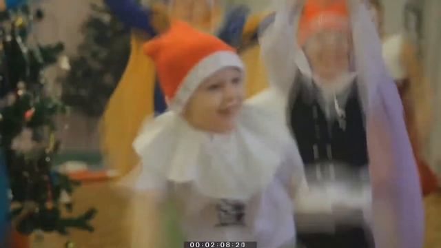 НОВОГОДНИЙ УТРЕННИК смотреть онлайн