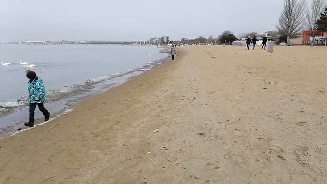 Прогулка по пляжу(продолжение) Анапа. смотреть онлайн