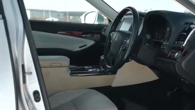 TOYOTA CROWN MAJESTA- Бизнес седан 6 поколения 2022 года.Детальный обзор смотреть онлайн