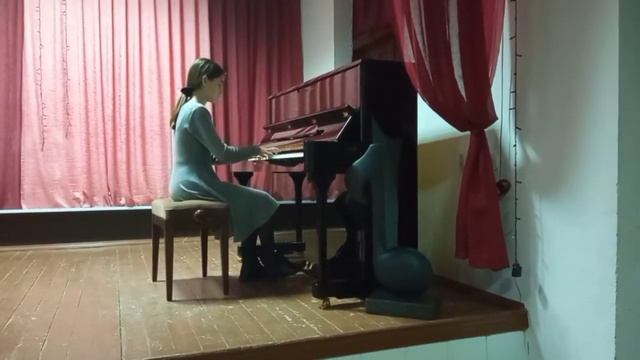 "Фортепианная фреска" М.Хупов, исполняет уч-ся 7 класса Чич Аминат смотреть онлайн