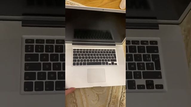 MacBook Pro 17, mid 2010, i7 2.8/4/256gb SSD/geforce 330/200 циклов смотреть онлайн