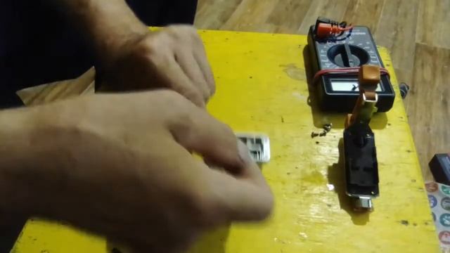 кнопка ISKRA ELEKTRO LTD KD16 на болгарке SPARKY M 902 смотреть онлайн