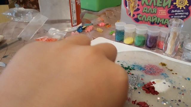 28 блёсток в слайм//возвращение??@Диана Авокадик смотреть онлайн