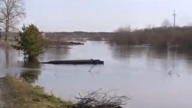 Веранда на винтовых сваях+разлив реки Унжа. Veranda on screw piles + floods Undga. смотреть онлайн