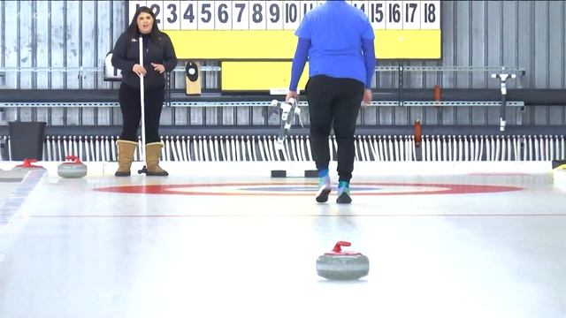 Do you every wonder how to play the sport of curling? We give you a little bit of a crash course смотреть онлайн