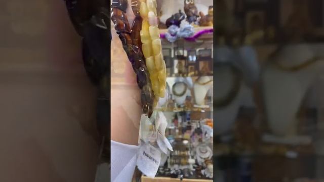 Колье из королевского белого и коньячного Янтаря - идеальный новогодний подарок смотреть онлайн